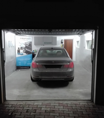 Auto Detailing w Częstochowie - BMW750_2